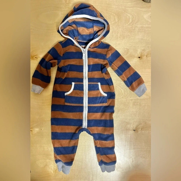 Set of 2 Carter’s Fleece 9M Baby Boy Onesies - Picture 7 of 9